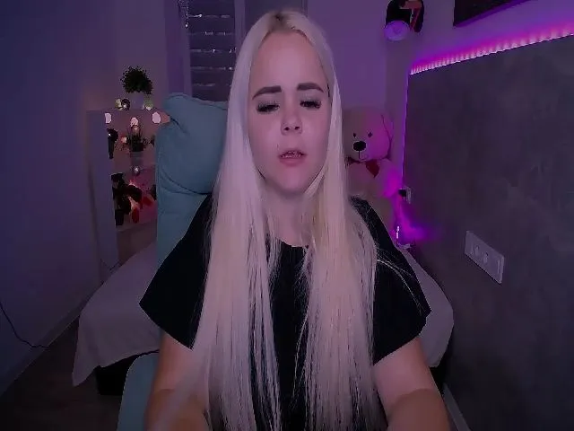 Live sex webcam photo for Jenni__fer #262351982