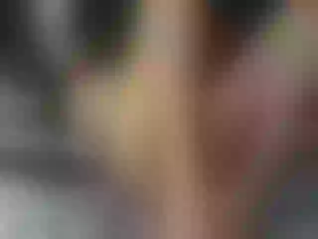 Live sex webcam photo for YoursLauren #255044156
