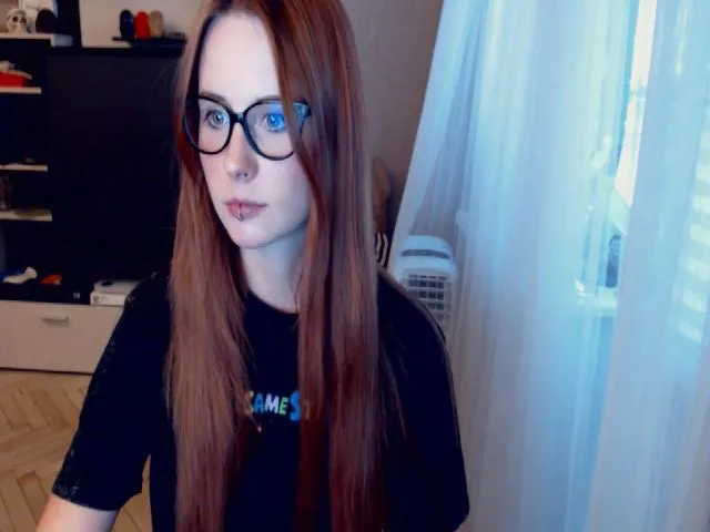 Live sex webcam photo for Klementina666 #256591663
