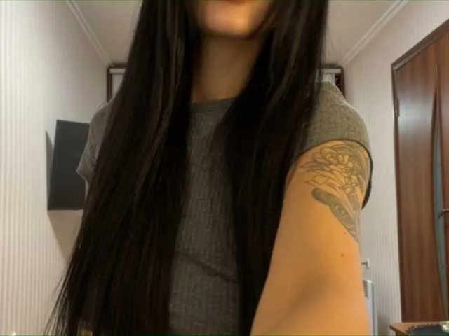 Live sex webcam photo for sweetkira25 #241209111