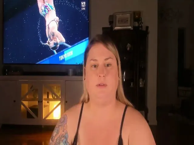 Live sex webcam photo for Mari_Jae #264182986