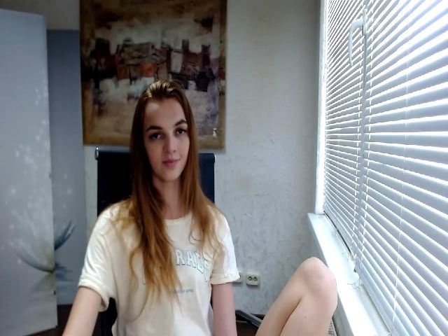 Live sex webcam photo for ElliannaSweet #253798702