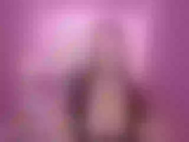 Live sex webcam photo for PtiMermaid #254360818