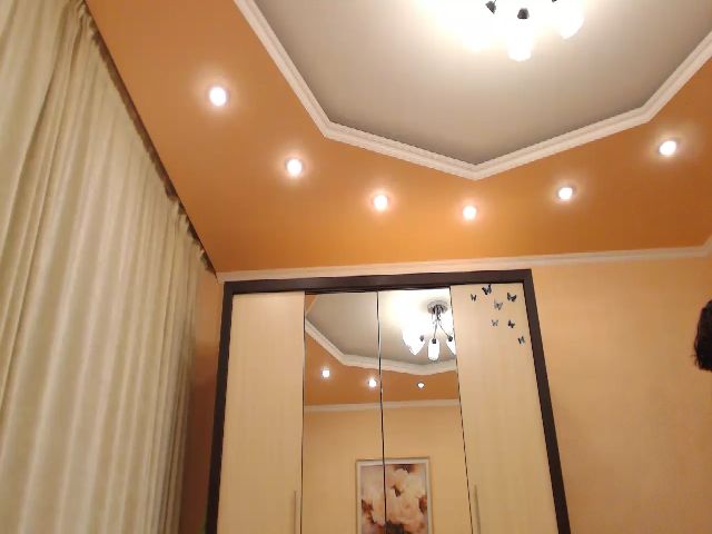 Live sex webcam photo for MsLily #287848876