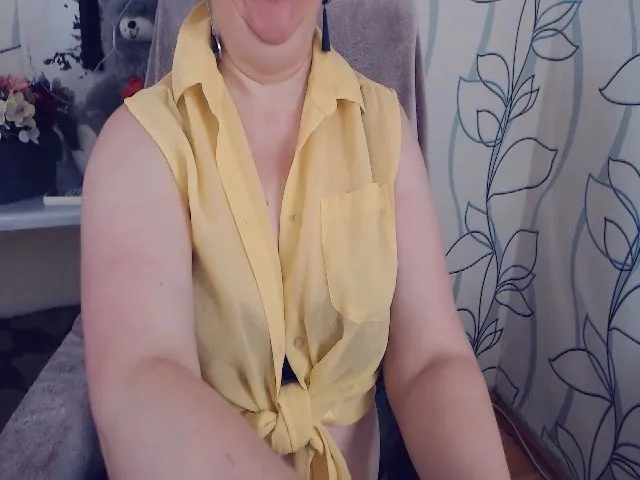 Live sex webcam photo for DepravedMadam #252725811