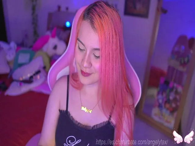 Live sex webcam photo for Angelytaxx #256098367