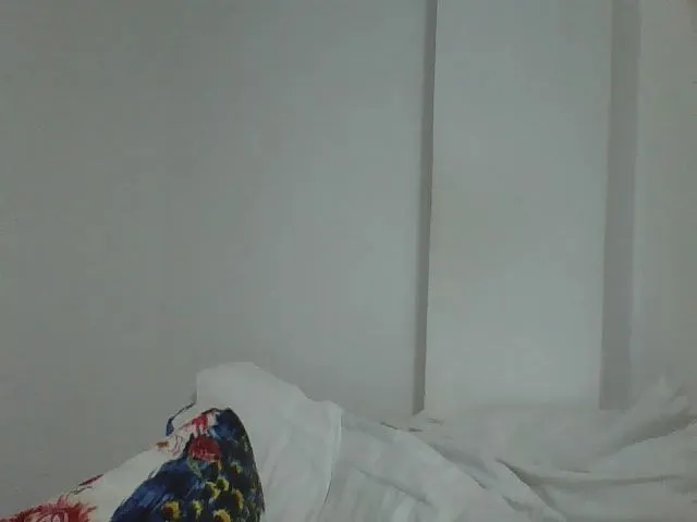 Live sex webcam photo for SweetLola01 #265313577