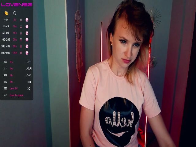 Live sex webcam photo for WhiteFoxi #252767490