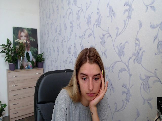 Live sex webcam photo for Springibabby #257383174