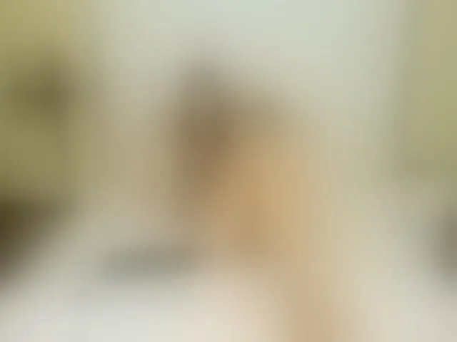 Live sex webcam photo for GracefulKlara #264887977