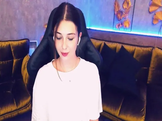 Live sex webcam photo for SabrinaBlvck #261497372