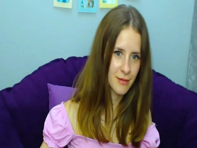 Live sex webcam photo for KristenKravit #254812162