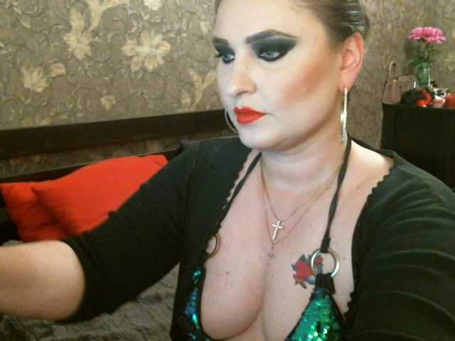 Live sex webcam photo for MissPoison #246357276