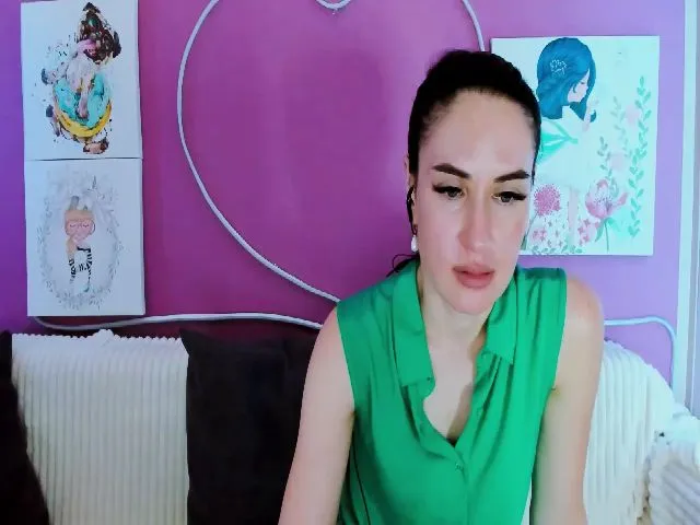 Live sex webcam photo for Lilly_Shine #256730888