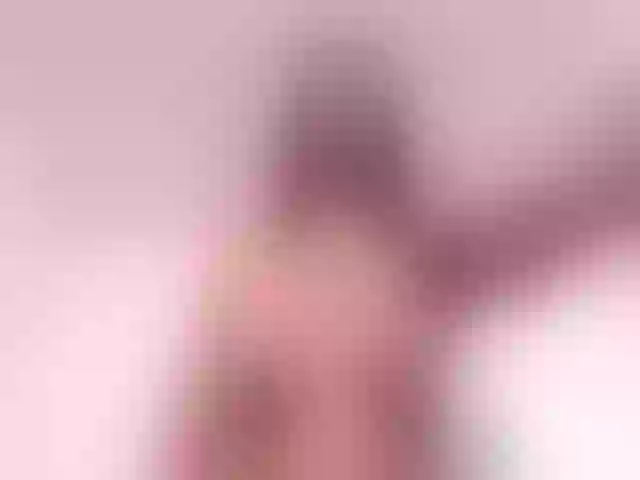 Live sex webcam photo for nicky-bennett #254225520