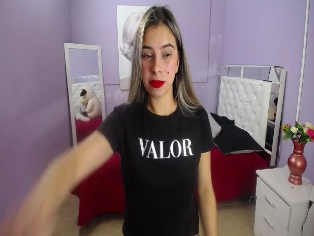 Live sex webcam photo for Martina_ferer #263178704