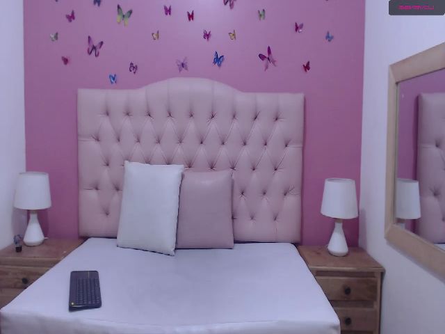 Live sex webcam photo for Keyra_R #260813245