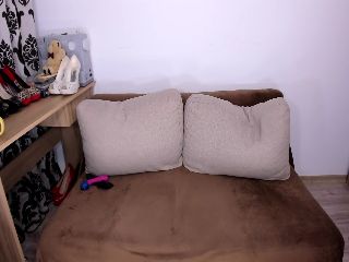 Live sex webcam photo for Charlotte4u #251922476