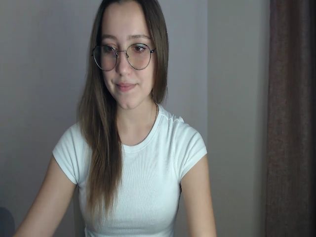 Live sex webcam photo for EmmaMorgana #261426259