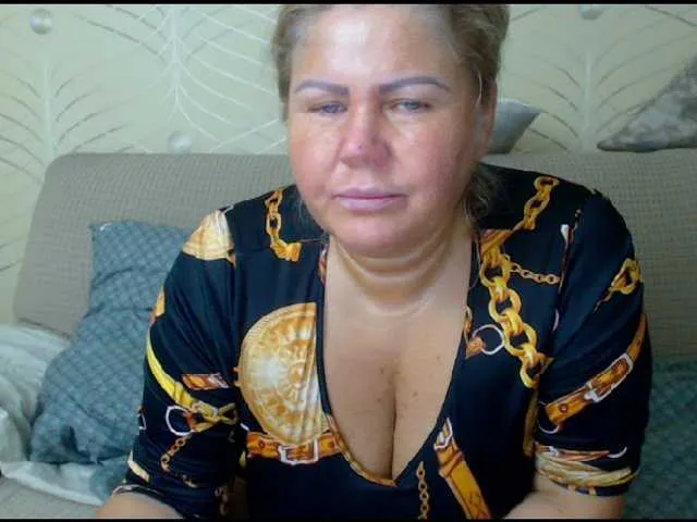 Live sex webcam photo for come2mom #240994046