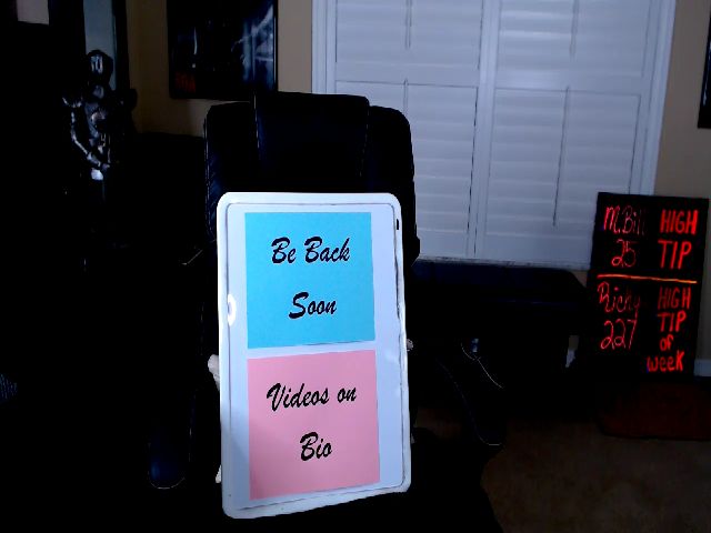 Live sex webcam photo for SummerKnightz #253285186