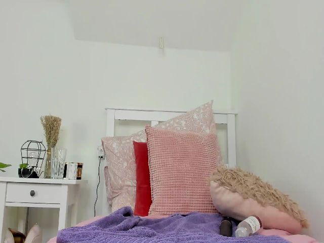 Live sex webcam photo for AshleyJohnes #255255287