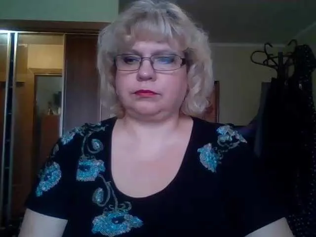 Live sex webcam photo for LOLA88888 #240951706