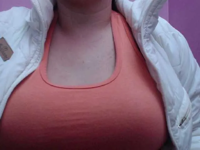 Live sex webcam photo for luzzyhot #241303358