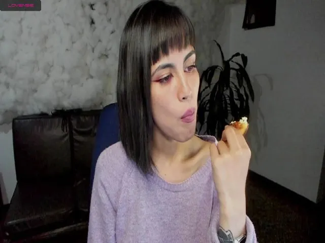 Live sex webcam photo for Sexnherbs #262894196