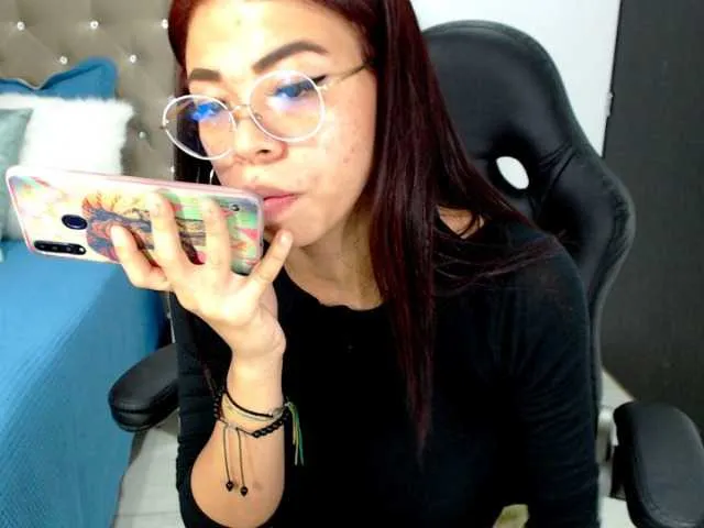 Live sex webcam photo for meavexox #245226389