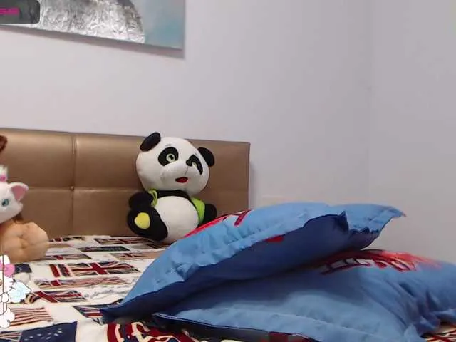 Live sex webcam photo for Kitty-meow #242372599