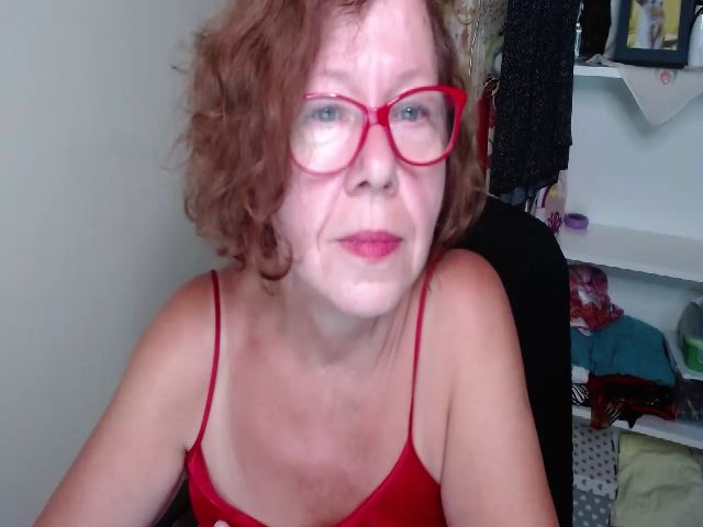 Live sex webcam photo for Adele_69 #260592913