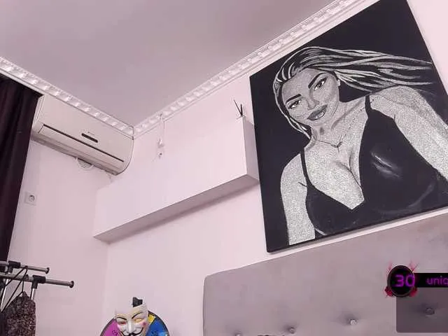 Live sex webcam photo for AngelaMyst #287940307