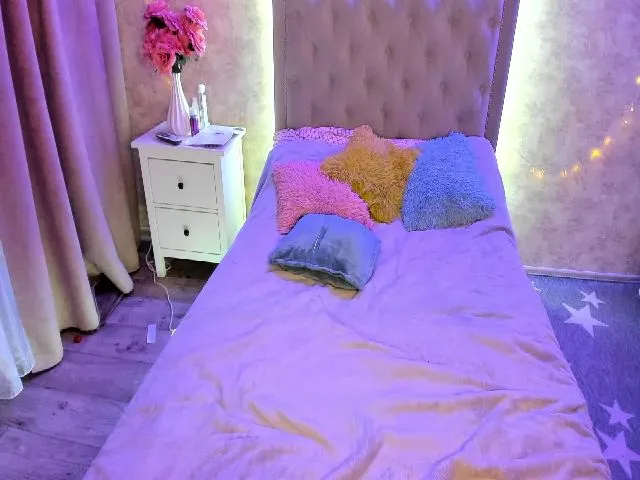 Live sex webcam photo for AliceOk #261637308