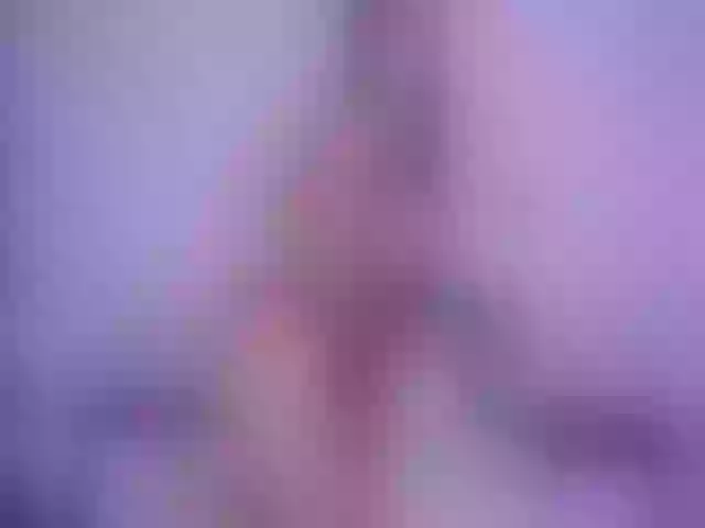 Live sex webcam photo for KatyxJoy #252907880