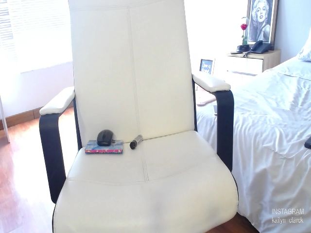 Live sex webcam photo for Kailyn_clarck #253448551