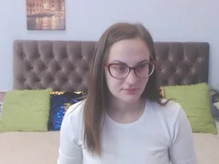 Live sex webcam photo for MerlinTeen #240596408