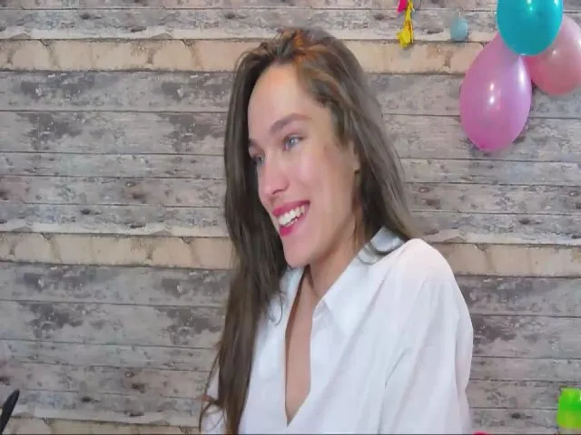 Live sex webcam photo for AlissaO #253875117