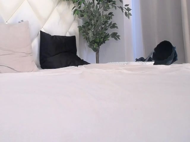 Live sex webcam photo for Tracylowe #265459790