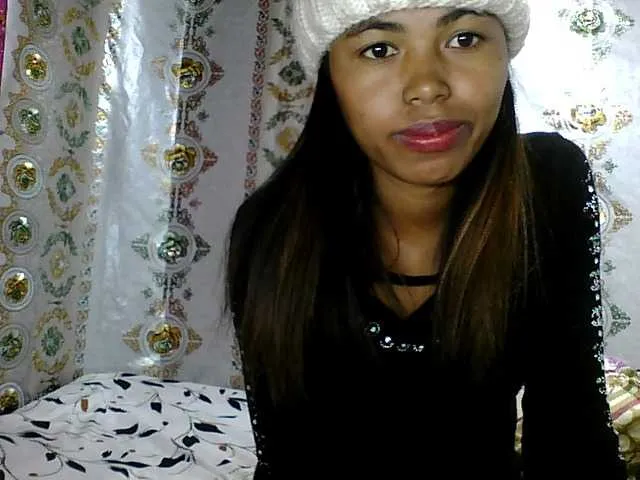 Live sex webcam photo for Perffect-1 #246840930