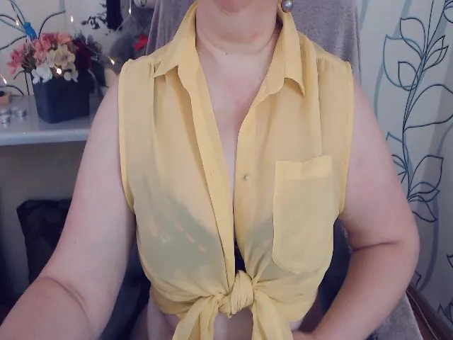Live sex webcam photo for DepravedMadam #252993567