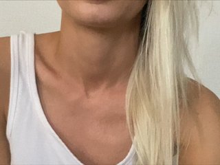 Live sex webcam photo for WhiteGirl-one #240589764