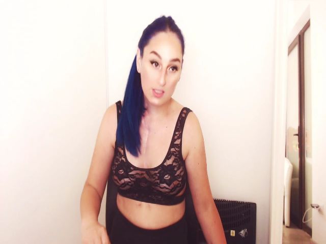 Live sex webcam photo for wetkittycum #253907909