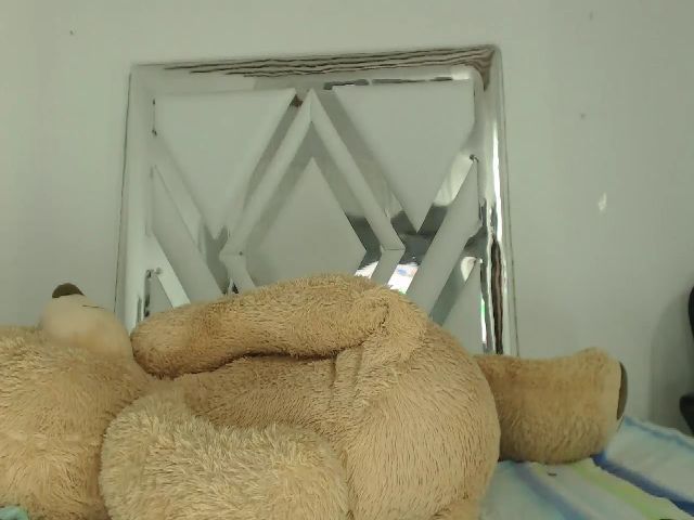 Live sex webcam photo for Sweet_barbiie #255151365