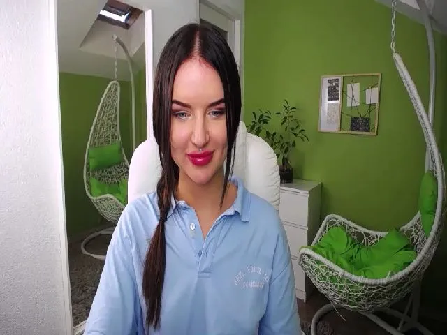 Live sex webcam photo for JenniferMoris #254430131