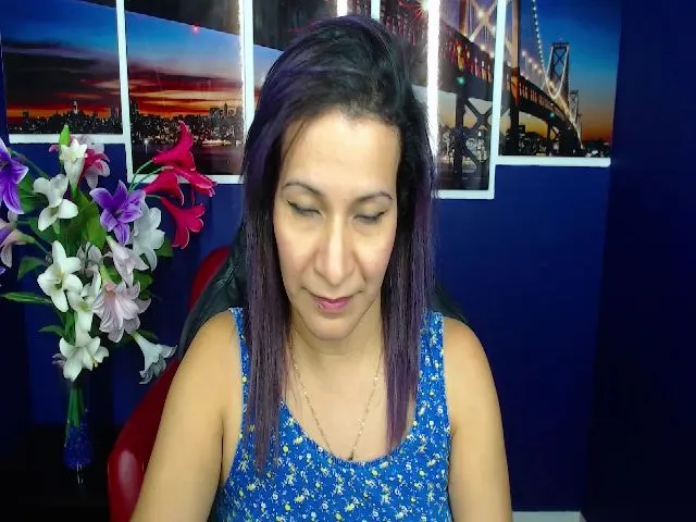Live sex webcam photo for Infernalsexx #263906640