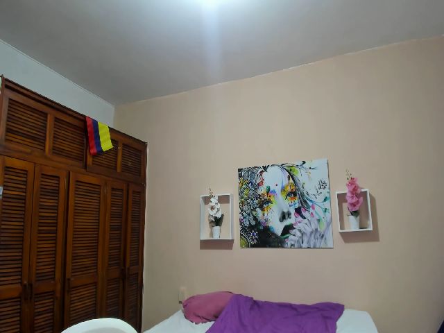 Live sex webcam photo for BIG_ASS_SWEET #256117243
