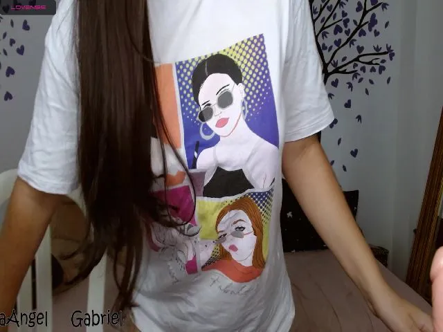 Live sex webcam photo for Cristal_zz #256018068