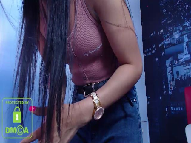 Live sex webcam photo for Haily_scot #265584354