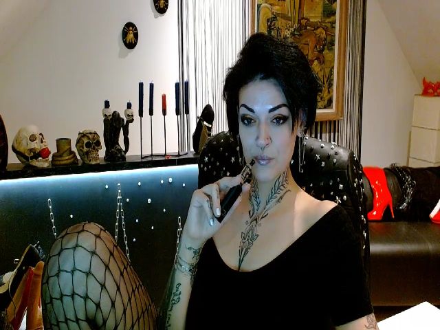 Live sex webcam photo for DaemonInk #259465577